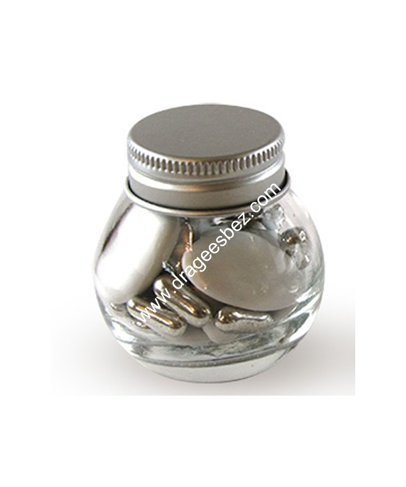 Petit pot en verre rond avec son bouchon métal, idéal pour un mariage